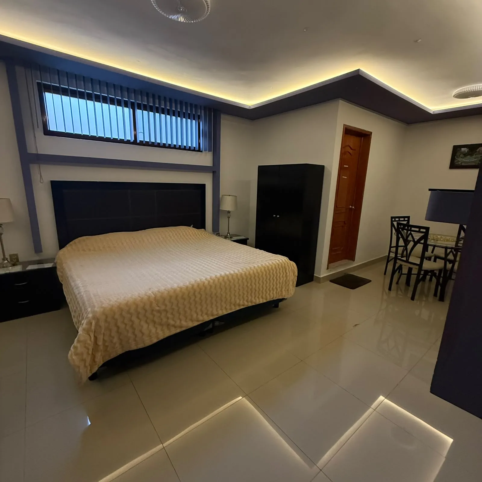 Habitación King Size del Hotel La Parroquia en Tecamachalco